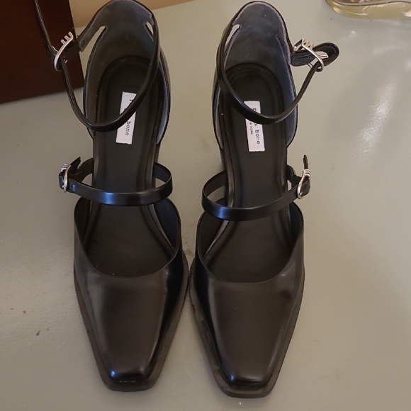 rag & bone Black Double-Ankle Strap Pointed Pumps - Picture 2 of 9